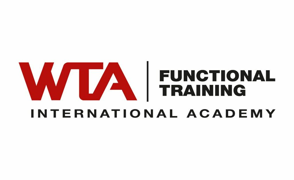 logo WTA scritto in rosso su sfondo bianco sulla sinistra e "Functional Training" in nero sulla destra. 
sotto "International academy" in nero 